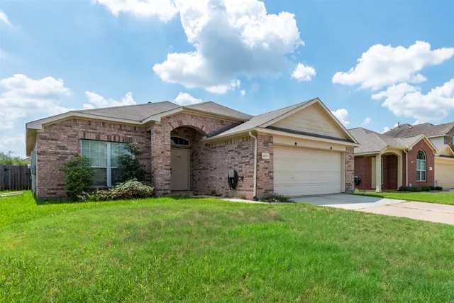 $2,100 | 18535 Melissa Springs Drive, Tomball, TX 77375