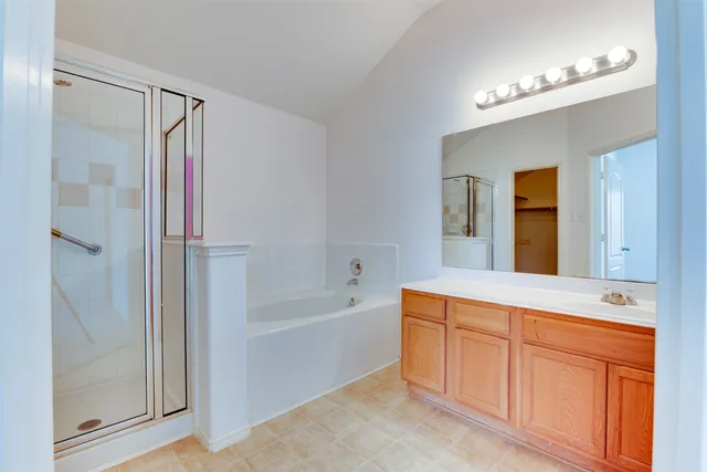 $2,100 | 18535 Melissa Springs Drive, Tomball, TX 77375