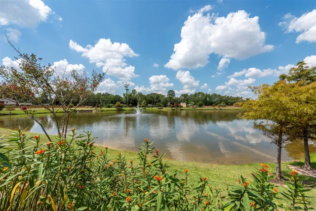 $2,100 | 18535 Melissa Springs Drive, Tomball, TX 77375