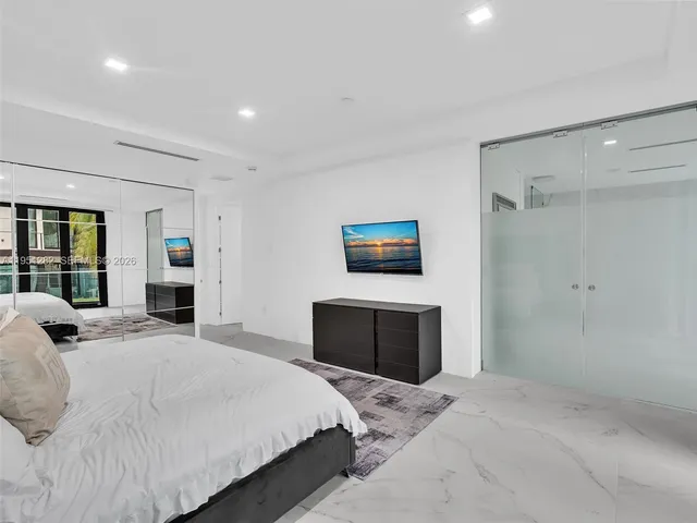 $18,900 | 3010 Alton Road, Miami Beach, FL 33140