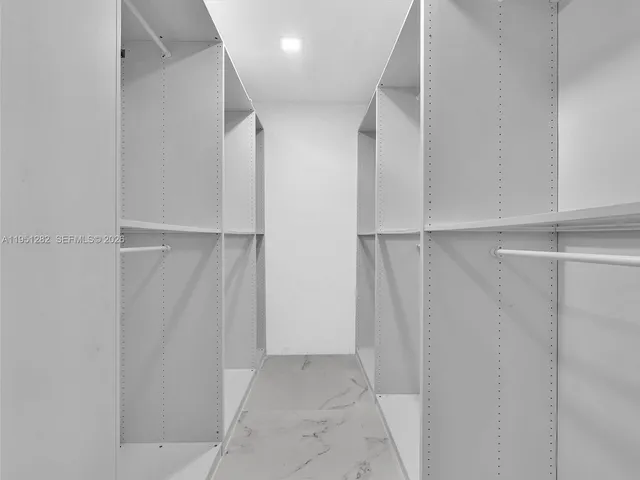 $18,900 | 3010 Alton Road, Miami Beach, FL 33140