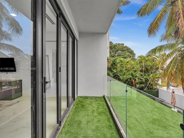 $18,900 | 3010 Alton Road, Miami Beach, FL 33140