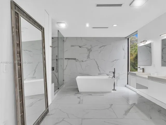 $18,900 | 3010 Alton Road, Miami Beach, FL 33140