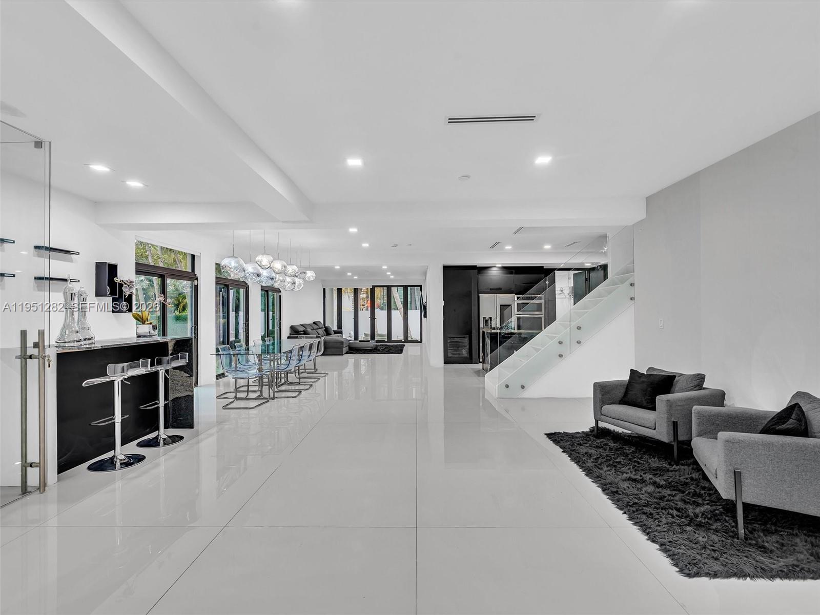 3010 Alton Road Miami Beach, FL 33140 - Photo 3 of 60