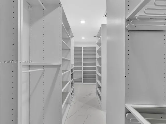 $18,900 | 3010 Alton Road, Miami Beach, FL 33140