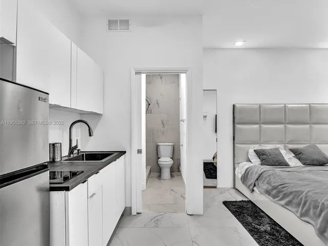 $18,900 | 3010 Alton Road, Miami Beach, FL 33140