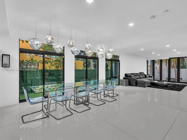 $18,900 | 3010 Alton Road, Miami Beach, FL 33140