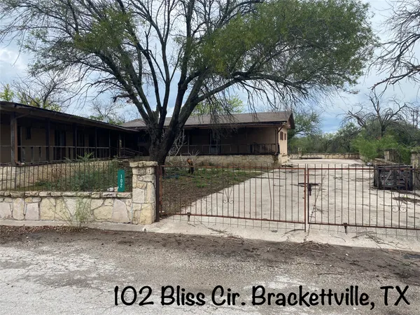 $9,900 | 102 Bliss Circle, Brackettville, TX 78832