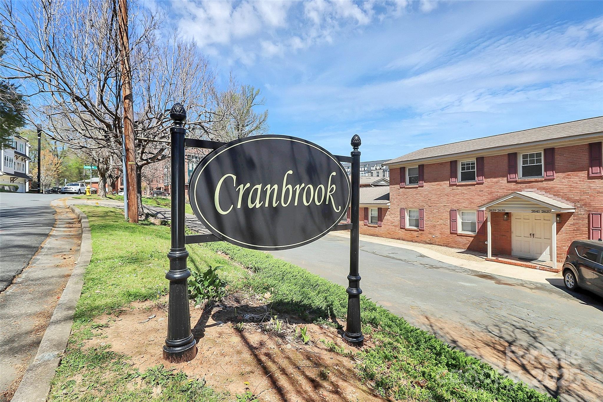 2629 Vail Avenue Charlotte, NC 28207 - Photo 2 of 12