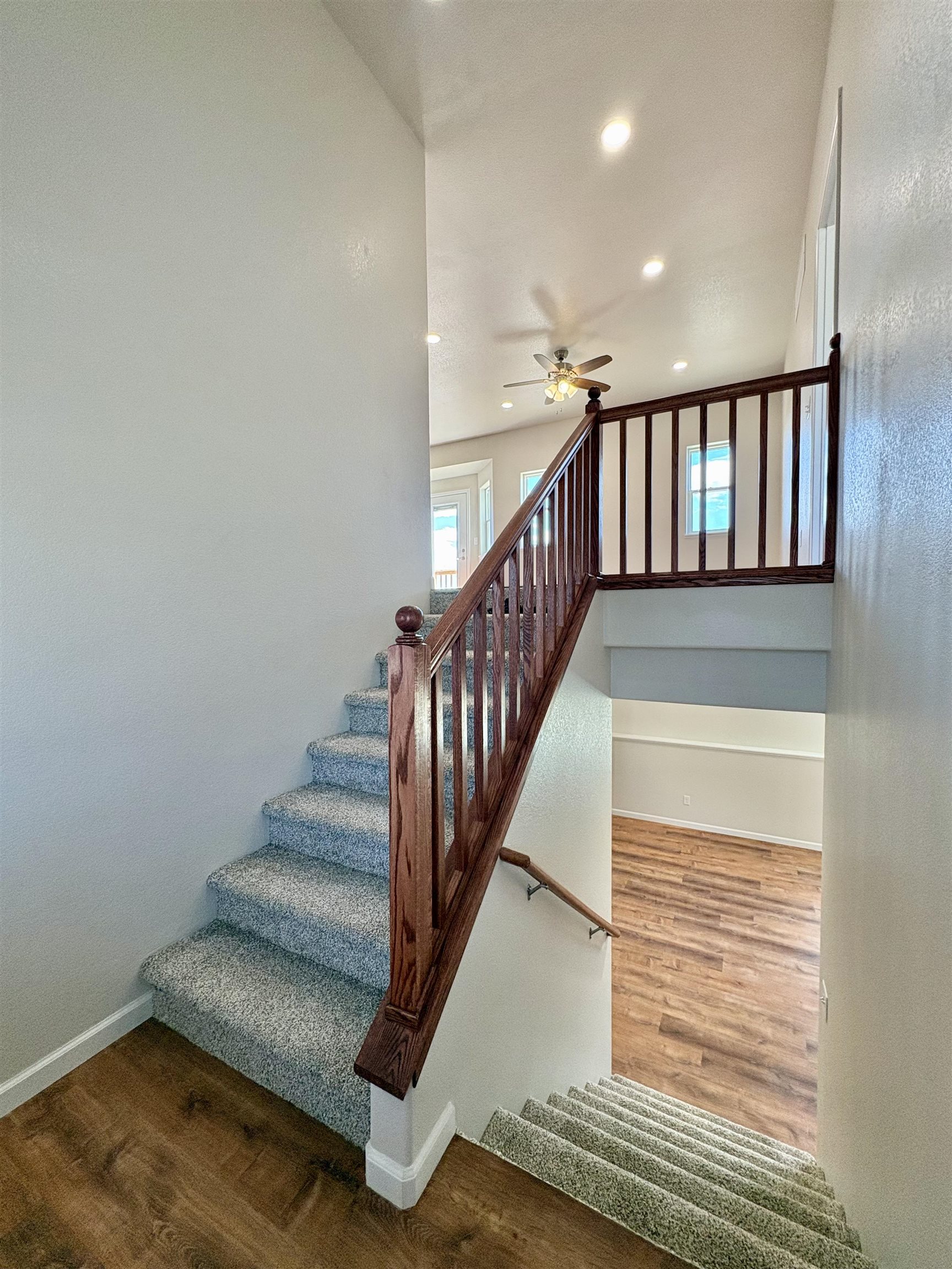 915 Flicker Street Douglas, WY 82633 - Photo 6 of 34