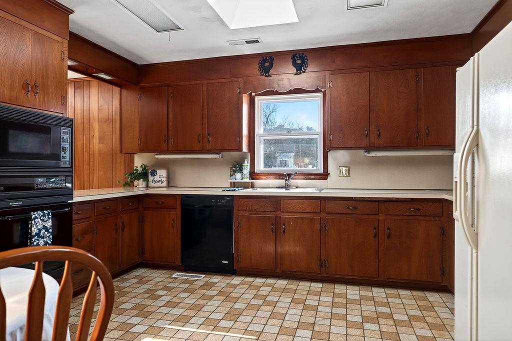 736 Middlebrook Road Staunton, VA 24401 - Photo 13 of 65