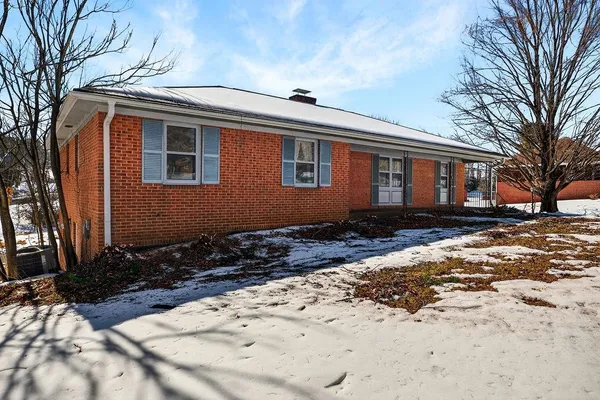 $354,500 | 736 Middlebrook Road, Staunton, VA 24401