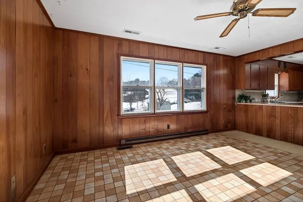 $354,500 | 736 Middlebrook Road, Staunton, VA 24401