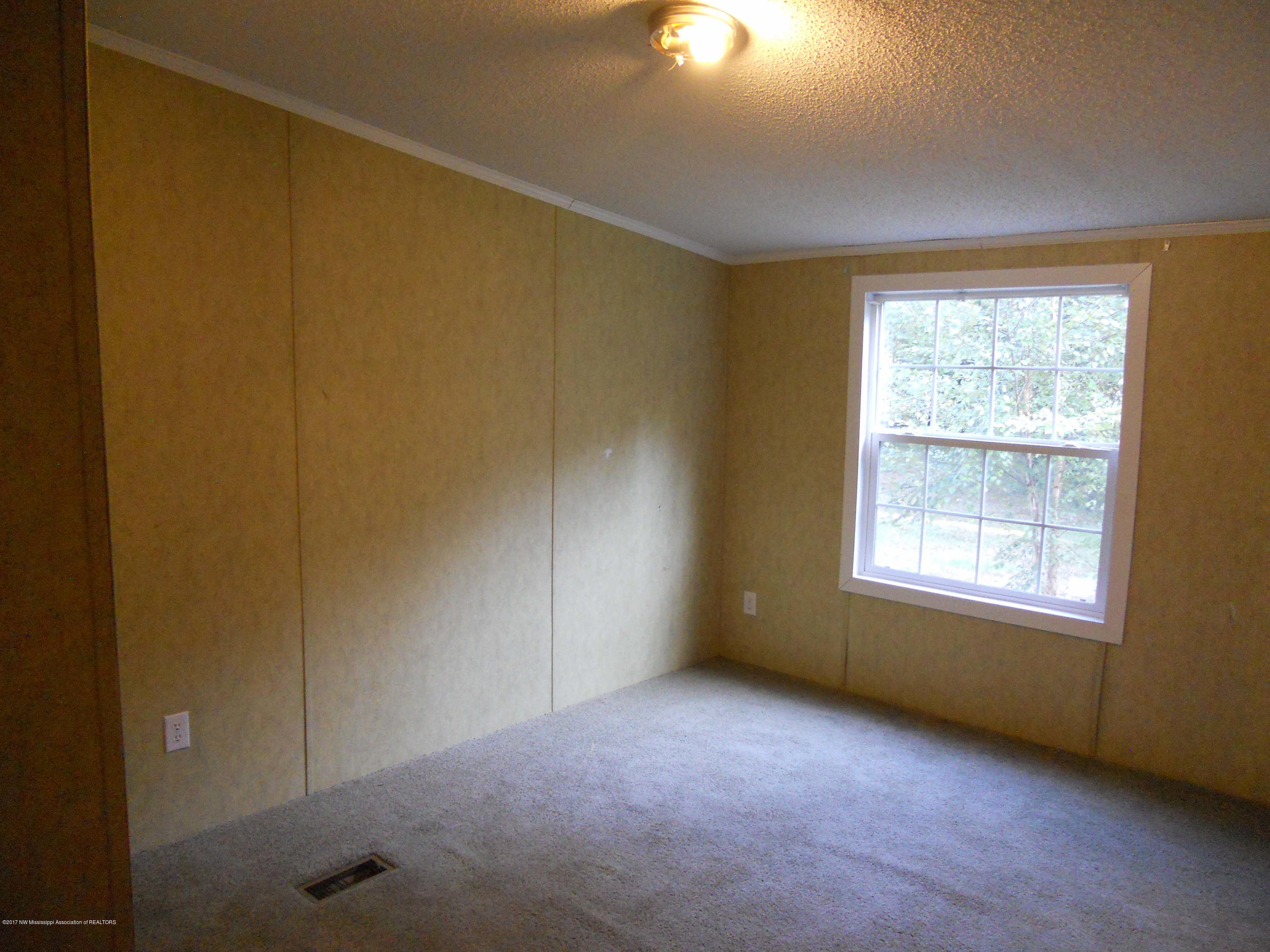 2199 Walhill Road Coldwater, MS 38618 - Photo 8 of 19 Bed 3
