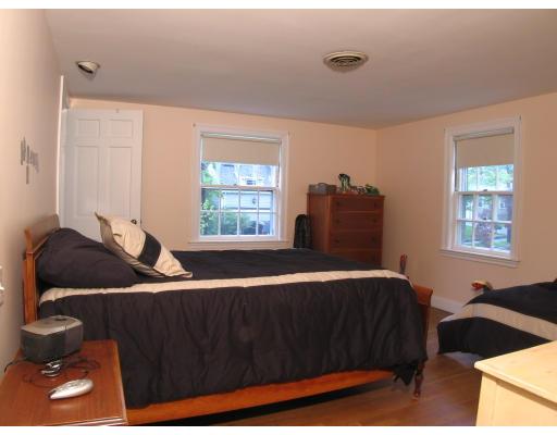 19 Vose Hill Road Milton, MA 02186 - Photo 9 of 10 Gallery Image 9