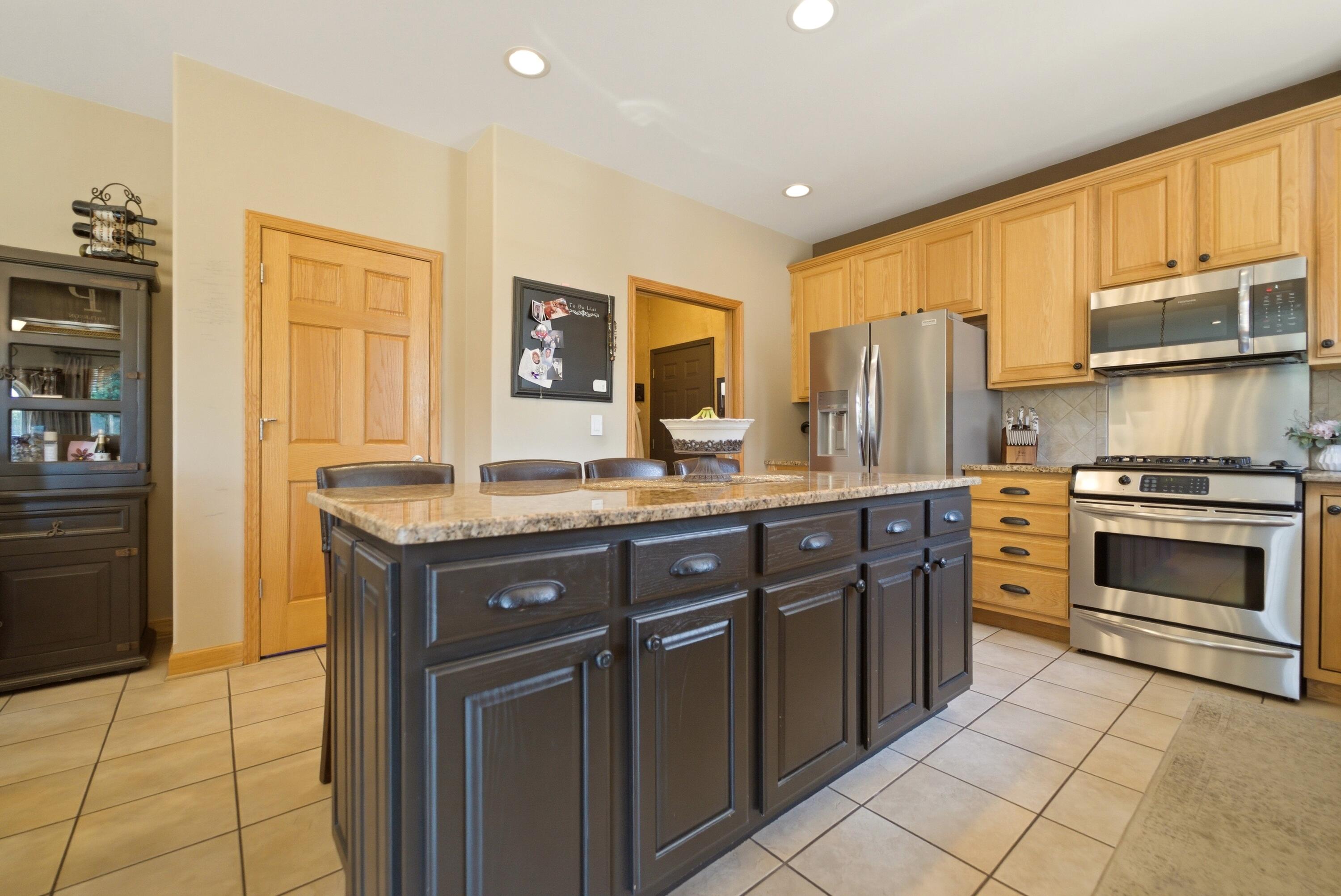 4941 East 107th Court Crown Point, IN 46307 - Photo 14 of 56 3000x2005