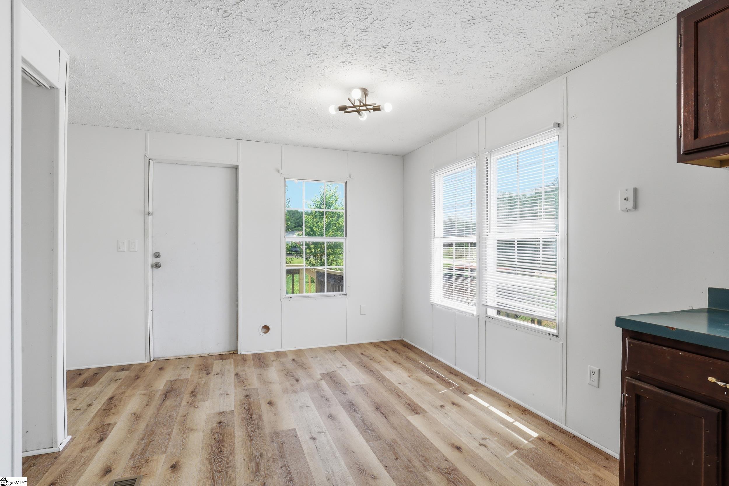 1171 Old Pelzer Road Piedmont, SC 29673 - Photo 4 of 24