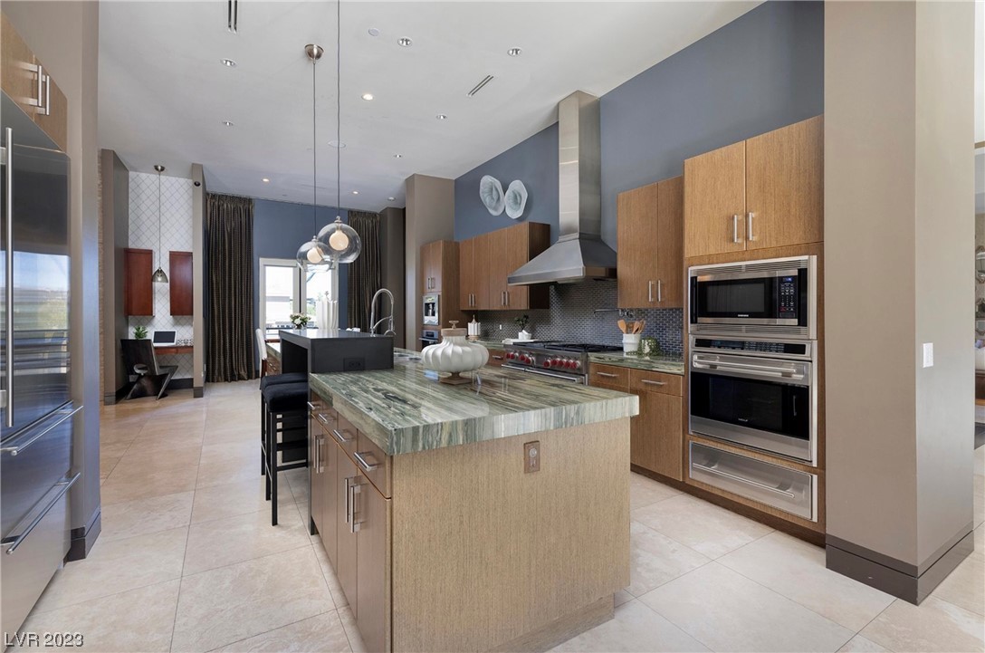 1465 MacDonald Ranch Drive Henderson, NV 89012 - Photo 24 of 63 Kitchen w/ Professional Appliances