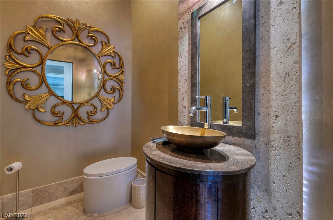 1465 MacDonald Ranch Drive Henderson, NV 89012 - Photo 33 of 63 Power off Living & Dining Room