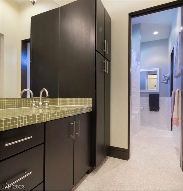 1465 MacDonald Ranch Drive Henderson, NV 89012 - Photo 40 of 63 Jack & Jill Bath. 2 Vanities