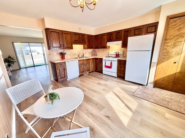 $171,000 | 5640 Leisure S Drive Southeast, Unit 34, Grand Rapids, MI 49548
