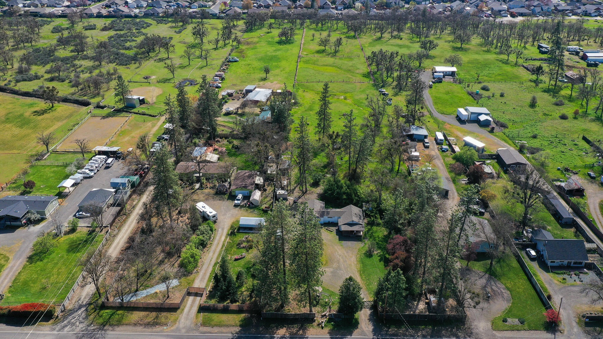 549 Wilson Road Central Point, OR 97502 - Photo 23 of 35 DJI_0593