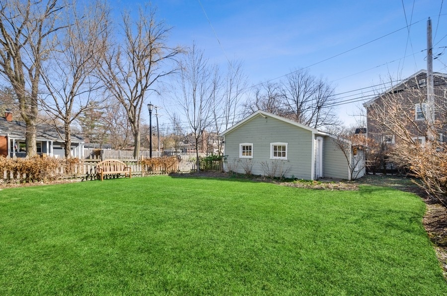 2343 Ridgeway Avenue Evanston, IL 60201 - Photo 13 of 18
