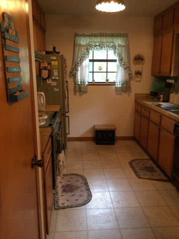 600 West Orchid Avenue Foley, AL 36535 - Photo 6 of 11 Kitchen