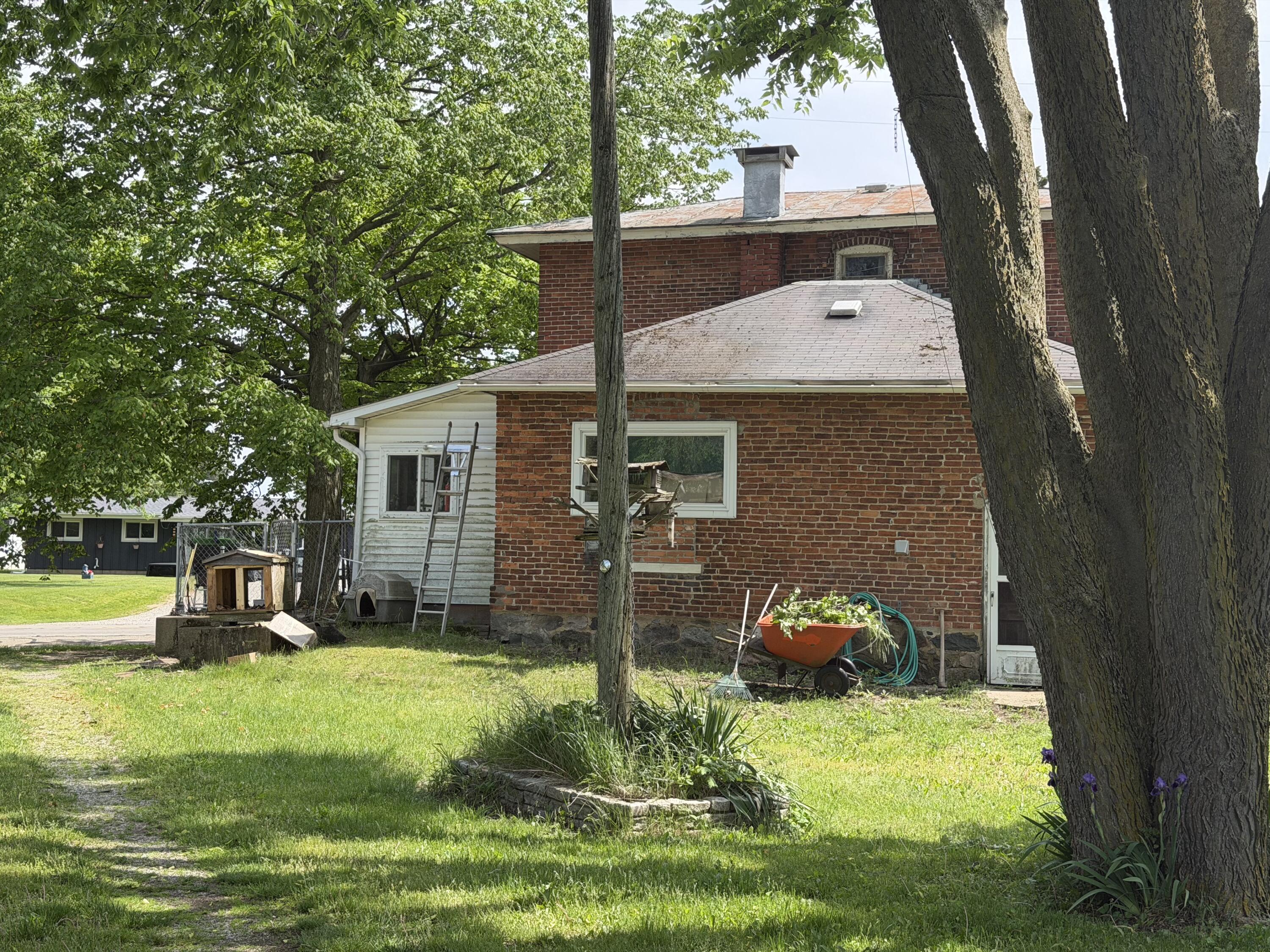118 East Chicago Road Coldwater, MI 49036 - Photo 1 of 20 IMG_1564