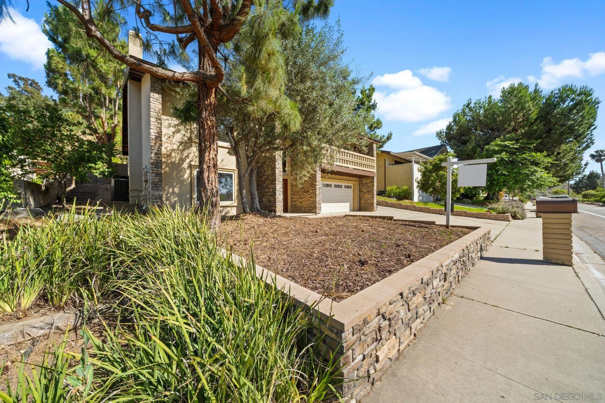 31241 Old River Road Bonsall, CA 92003 - Photo 3 of 51