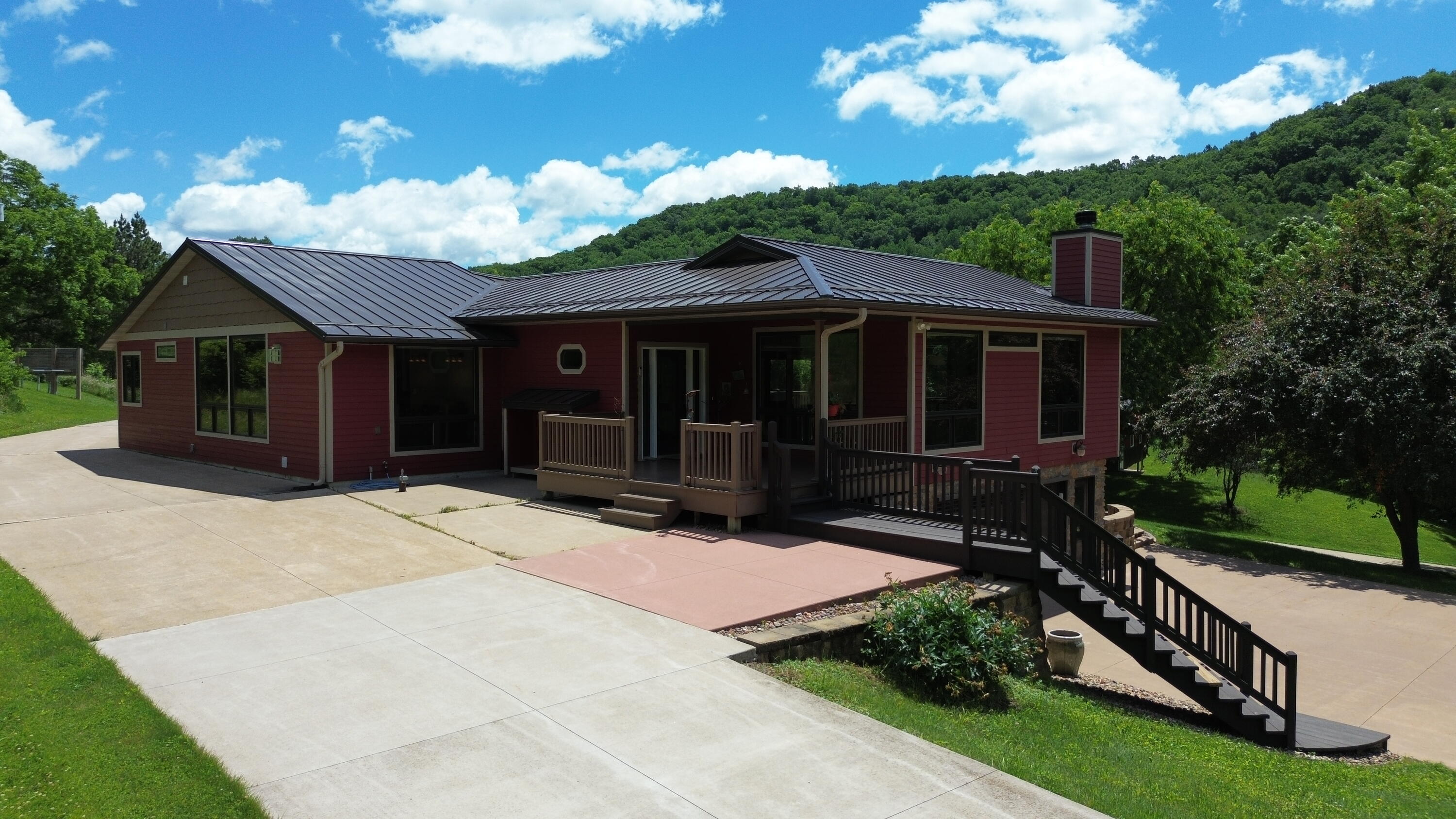 580 Skunk Hollow Road La Crescent, MN 55947 - Photo 66 of 83 Exterior