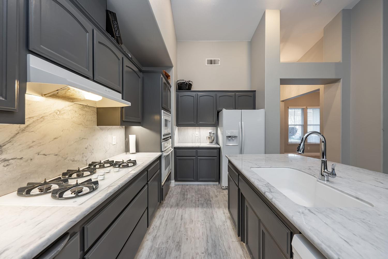 1740 Jordan Avenue Clovis, CA 93611 - Photo 16 of 42