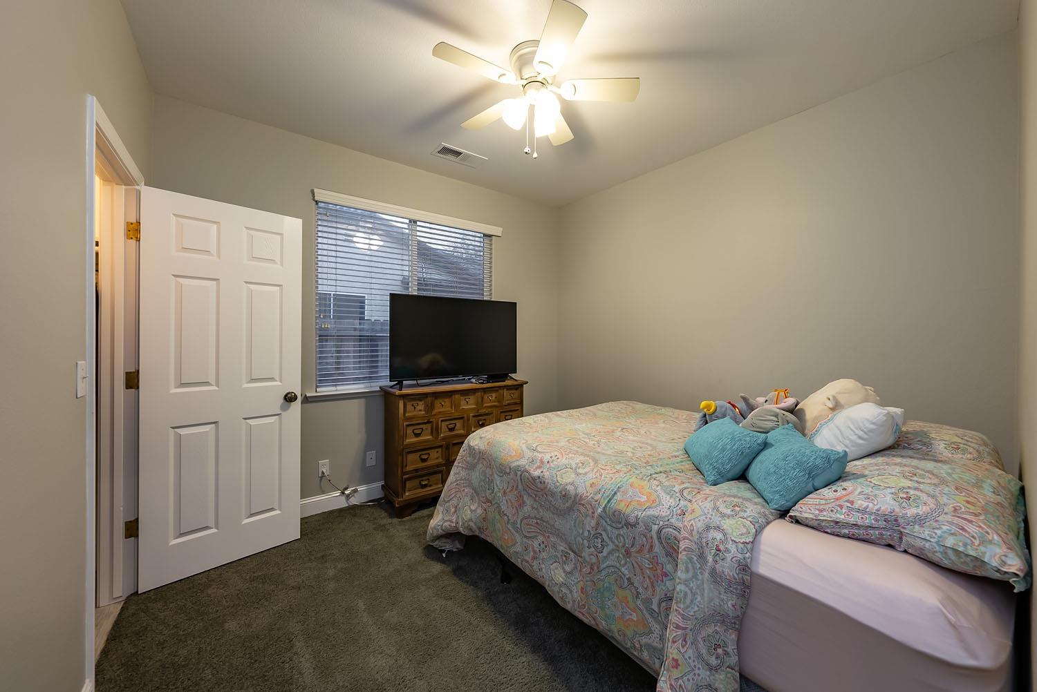 1740 Jordan Avenue Clovis, CA 93611 - Photo 23 of 42