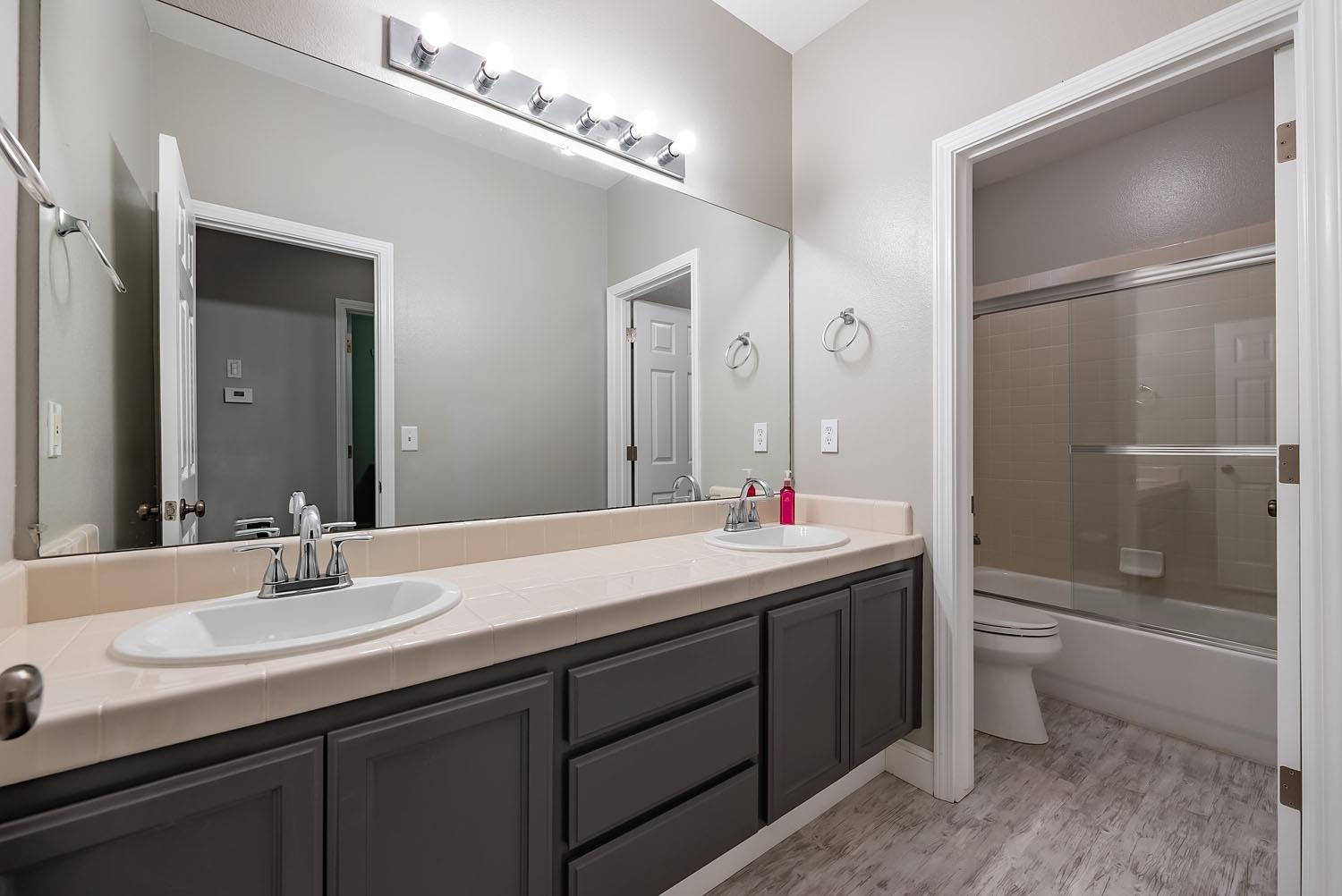 1740 Jordan Avenue Clovis, CA 93611 - Photo 31 of 42