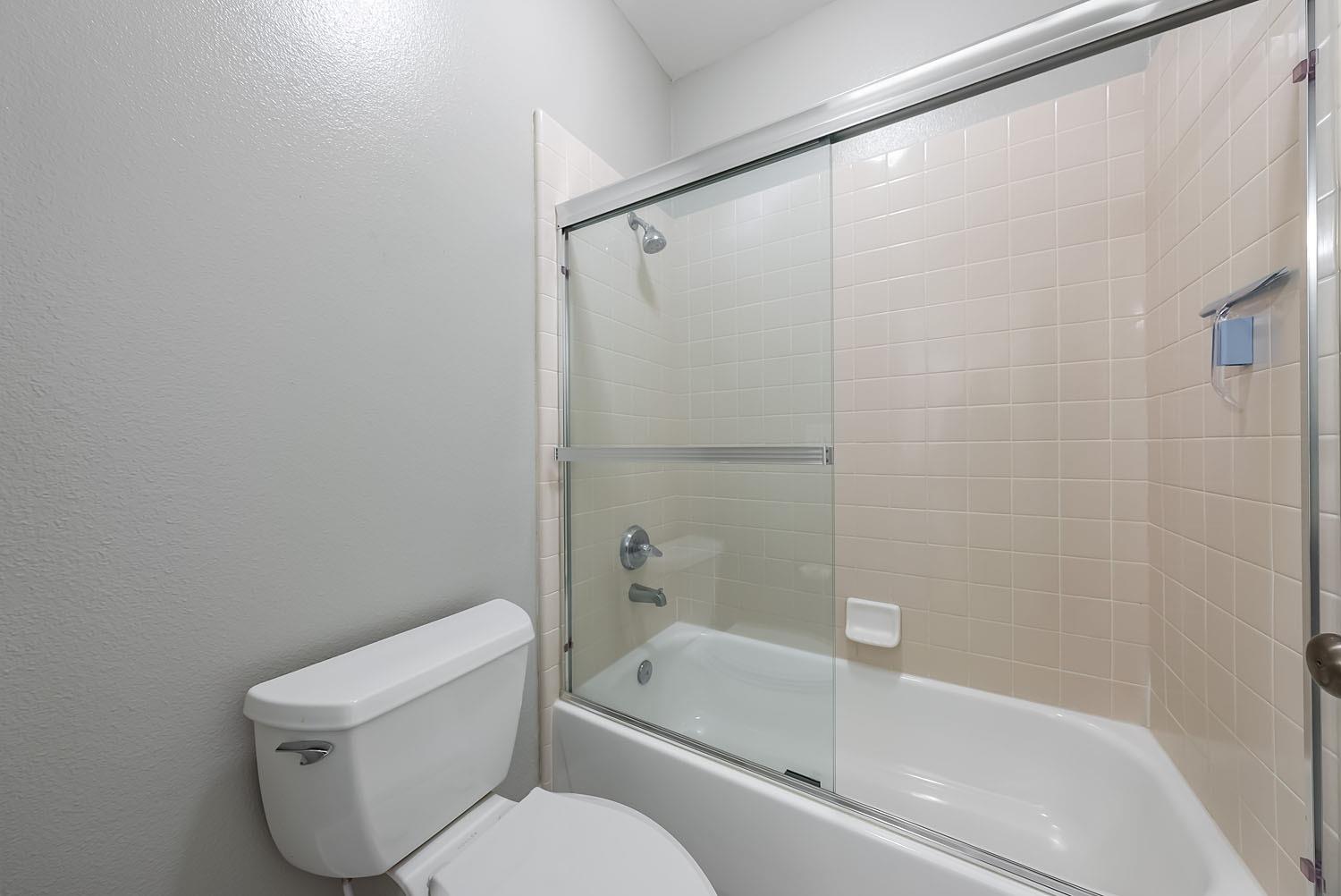 1740 Jordan Avenue Clovis, CA 93611 - Photo 32 of 42