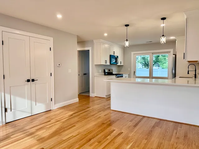 $3,500 | 71 Bolivar Street, Unit C, Canton, MA 02021