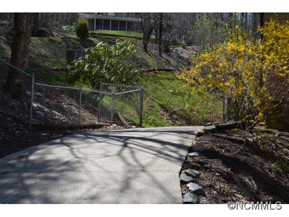 392 Balsam Shadows Road Maggie Valley, NC 28751 - Photo 6 of 22 Gallery Image 6