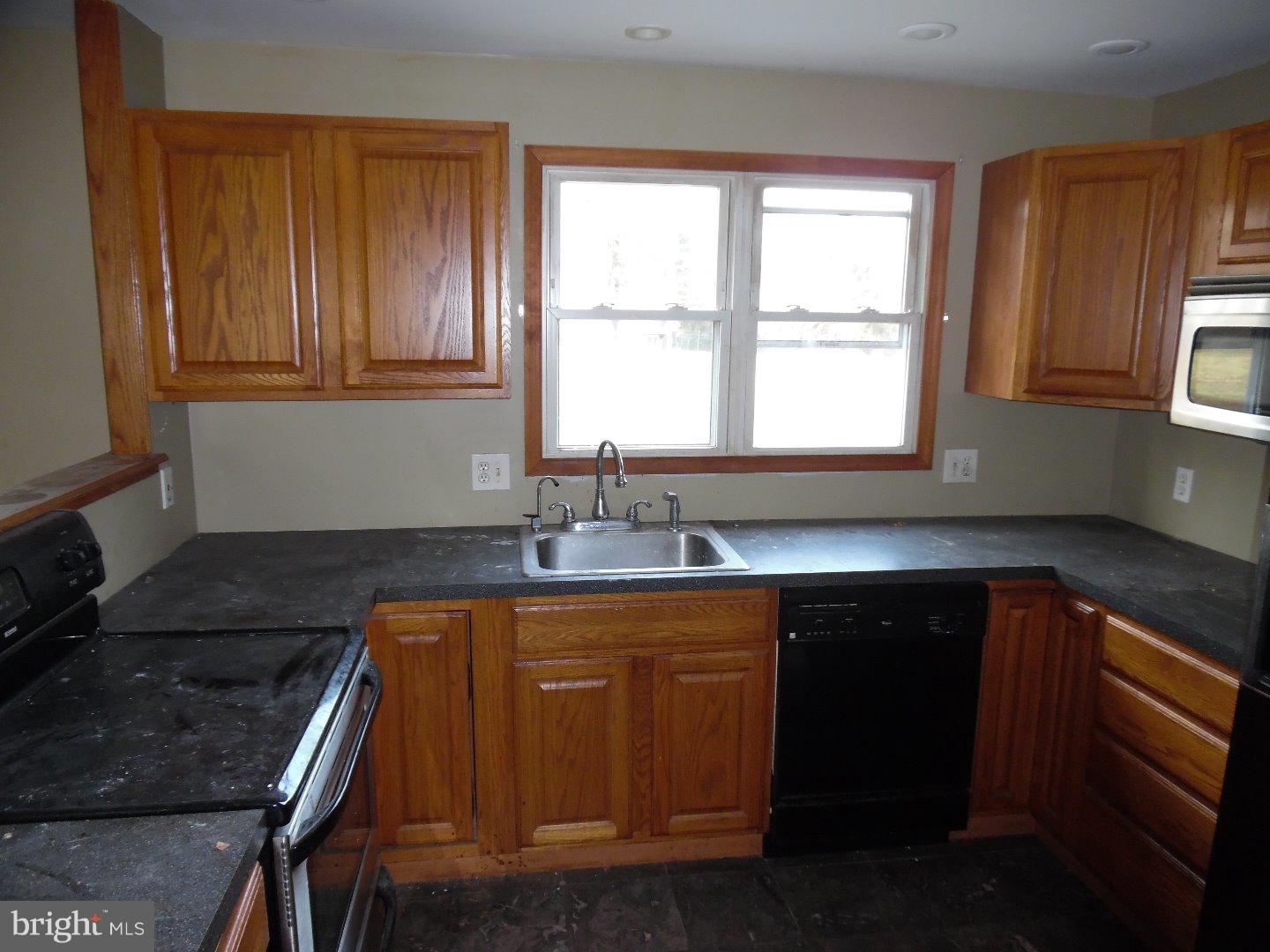 15 Middletown Road Media, PA 19063 - Photo 3 of 19 Gallery Image 3