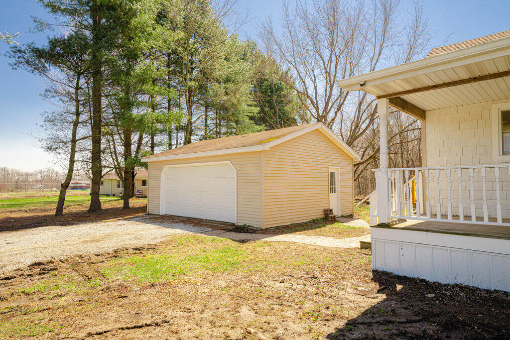 2118 Madron Lake Road Buchanan, MI 49107 - Photo 25 of 34 006_dsc03974