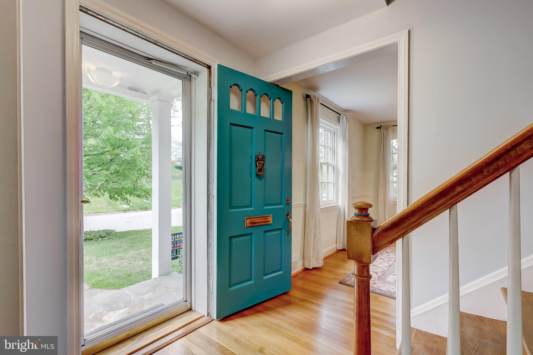 617 Coventry Road Towson, MD 21286 - Photo 4 of 47