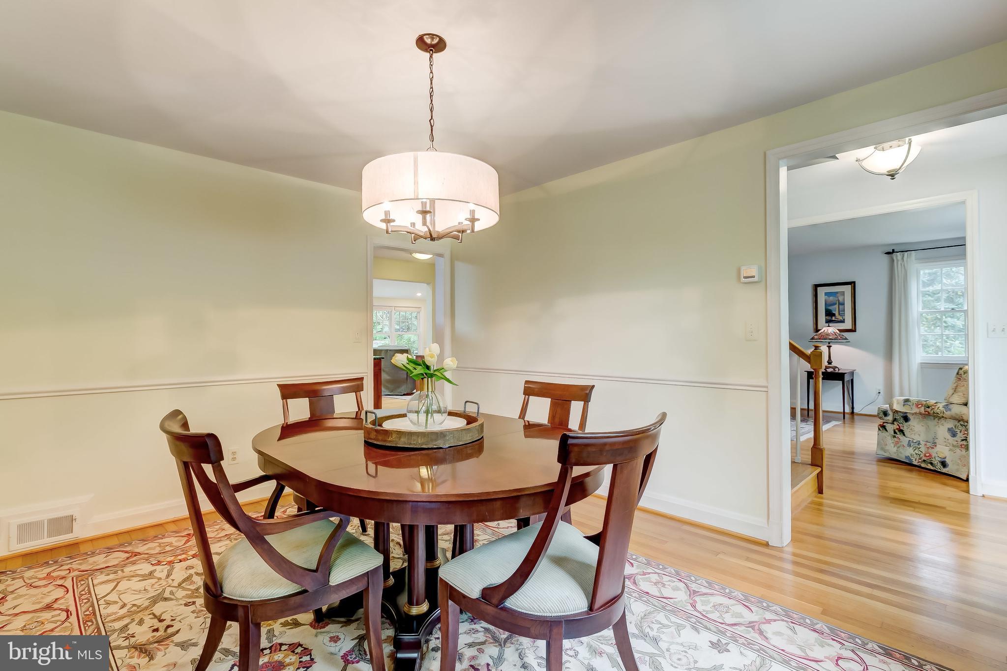 617 Coventry Road Towson, MD 21286 - Photo 9 of 47