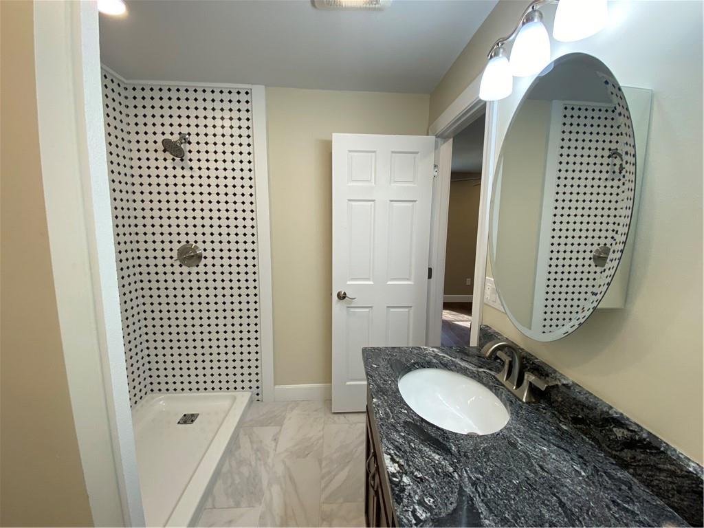 4587 Hillsville Road Pulaski, PA 16143 - Photo 11 of 23 Gallery Image 11