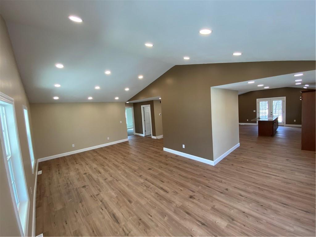 4587 Hillsville Road Pulaski, PA 16143 - Photo 15 of 23 Gallery Image 15