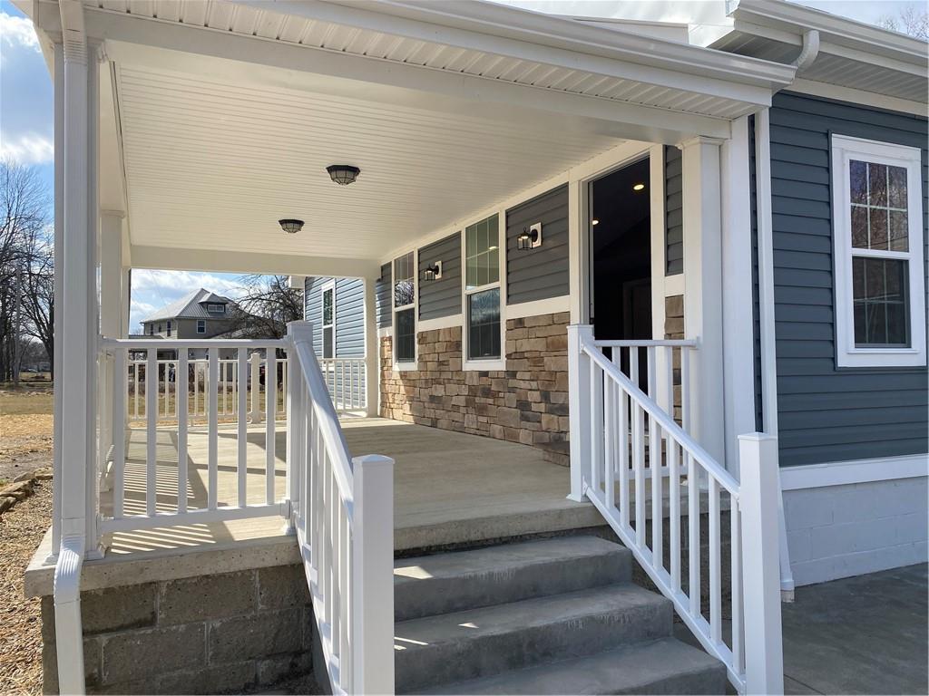 4587 Hillsville Road Pulaski, PA 16143 - Photo 3 of 23 Gallery Image 3