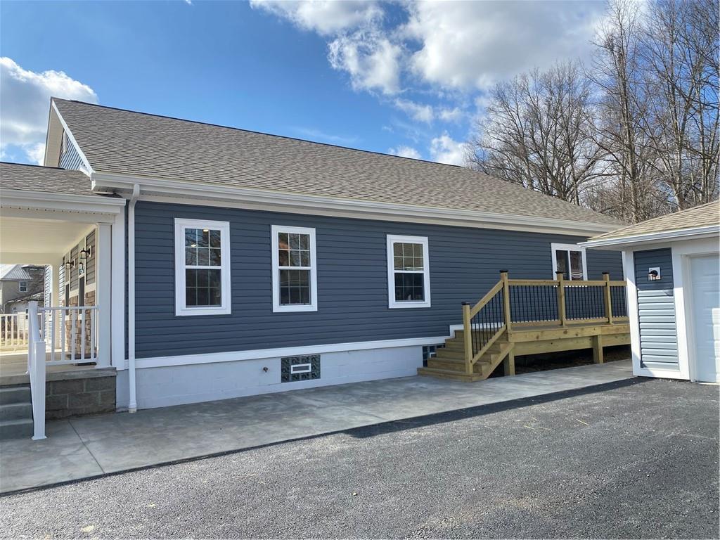 4587 Hillsville Road Pulaski, PA 16143 - Photo 5 of 23 Gallery Image 5
