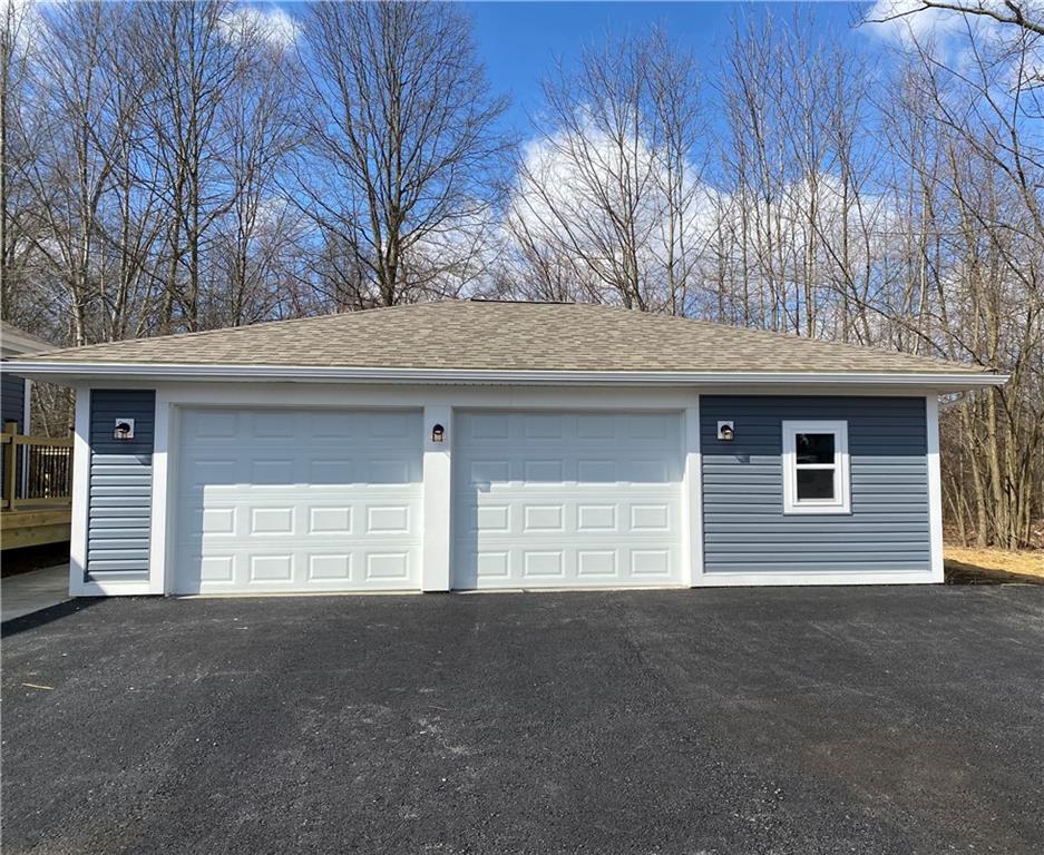 4587 Hillsville Road Pulaski, PA 16143 - Photo 6 of 23 Gallery Image 6