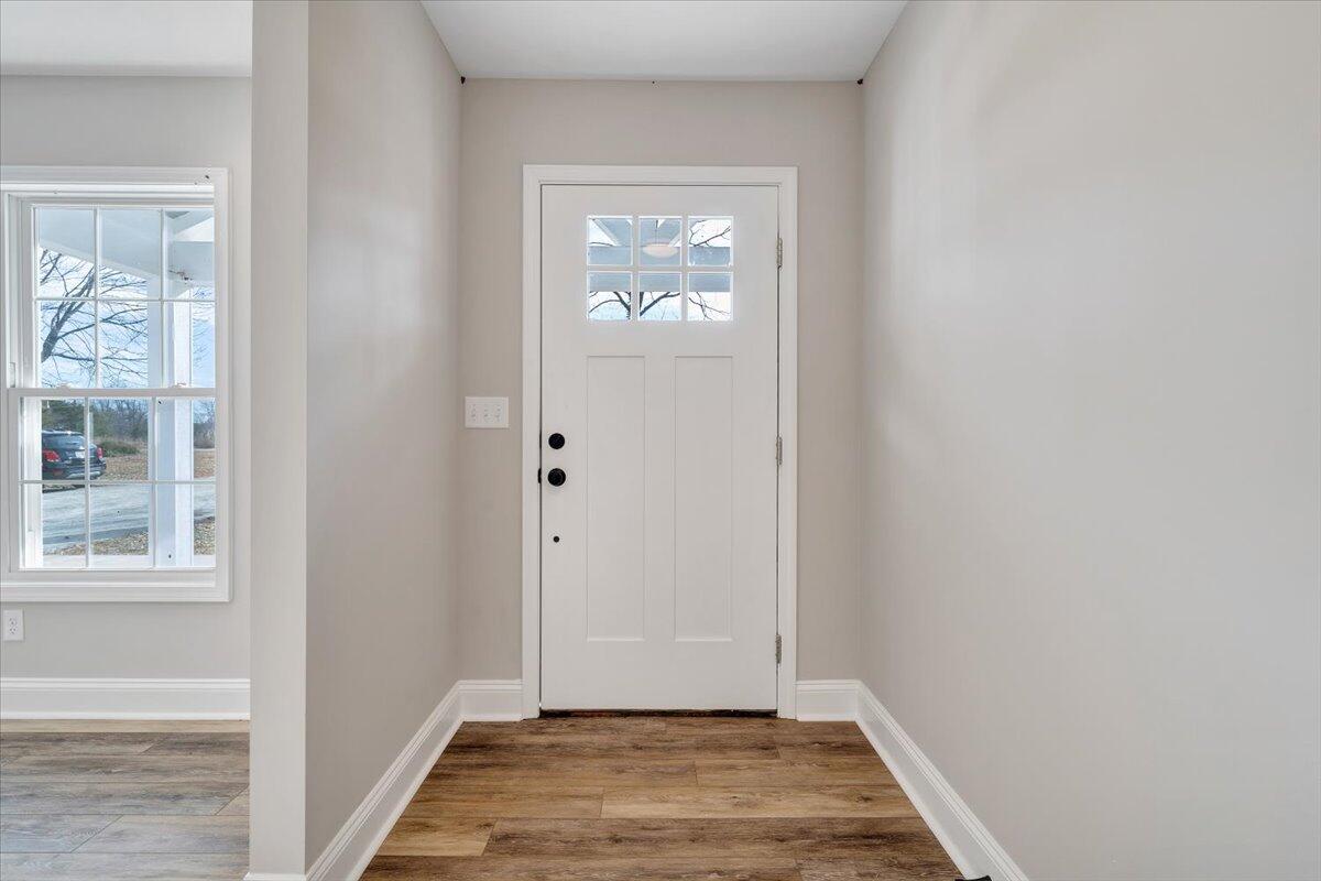 149 Windlass Road Moneta, VA 24121 - Photo 4 of 44 03-MIB04173