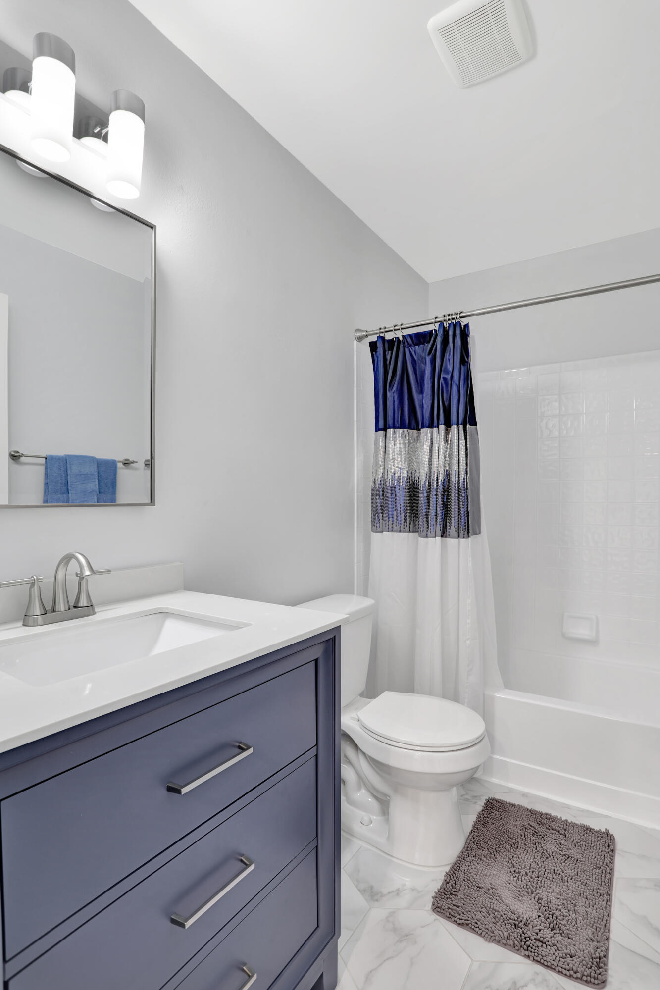 22988 Old Inlet Bridge Drive Boca Raton, FL 33433 - Photo 27 of 35 SECOND BATH
