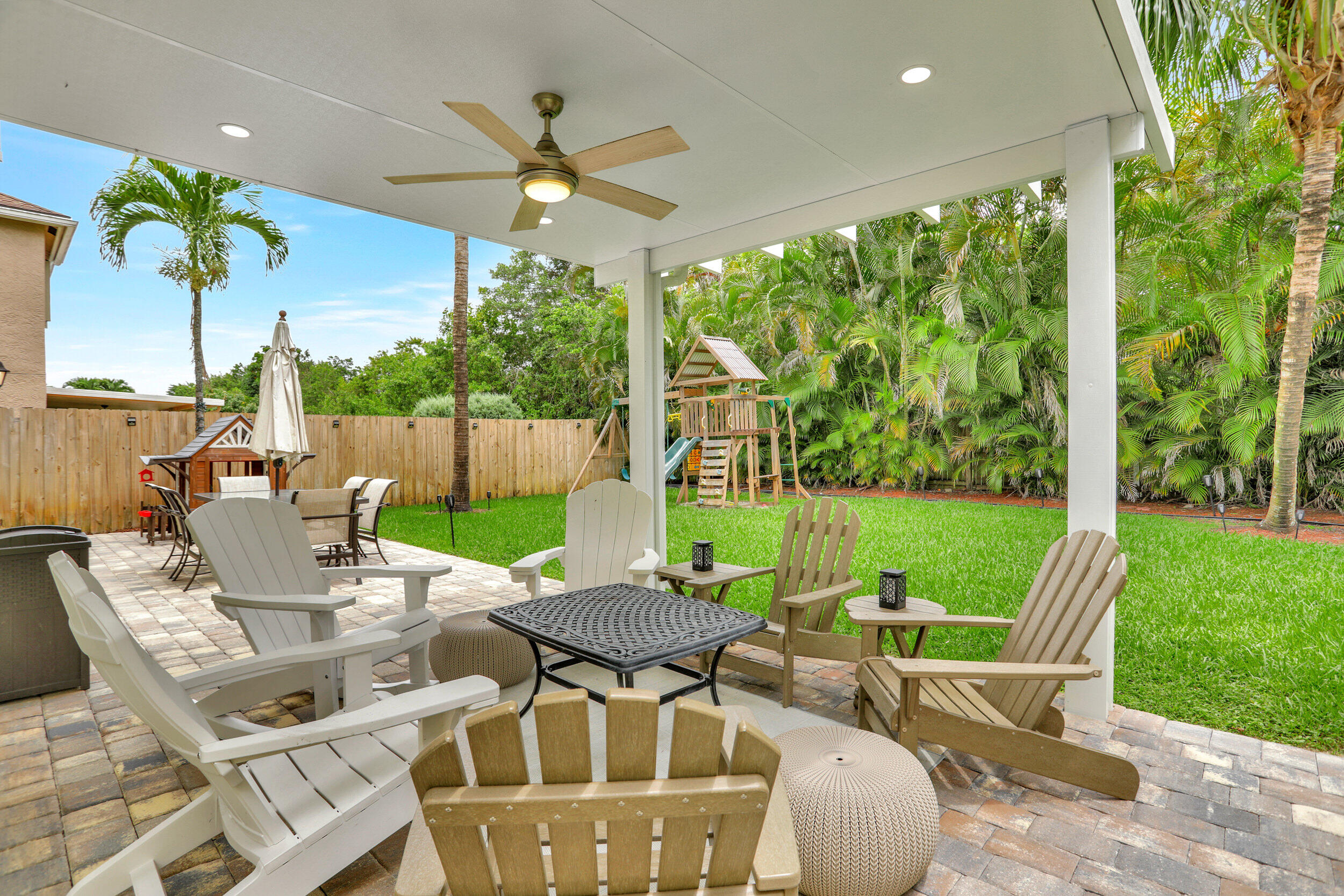 22988 Old Inlet Bridge Drive Boca Raton, FL 33433 - Photo 29 of 35 COVERED PATIO