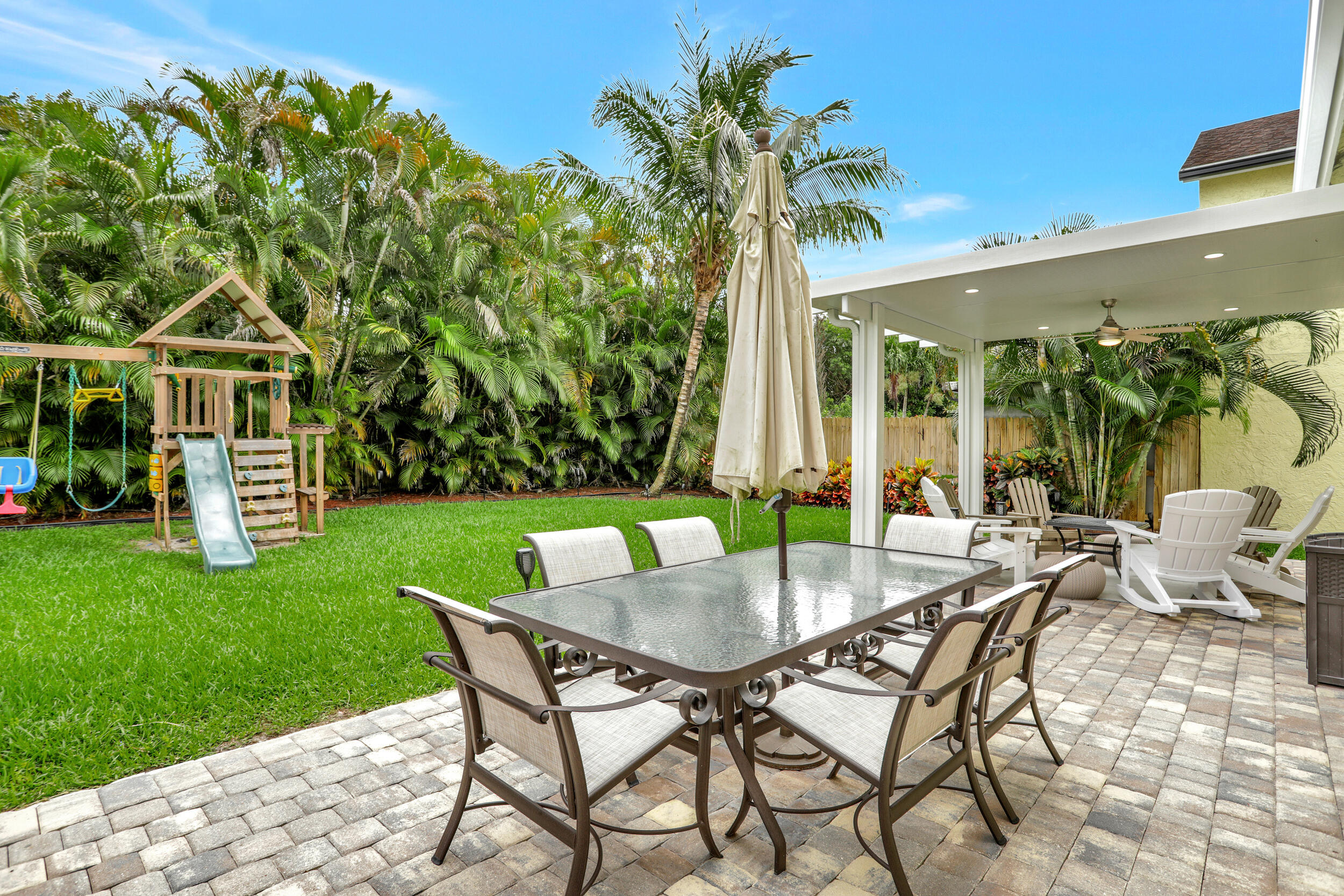 22988 Old Inlet Bridge Drive Boca Raton, FL 33433 - Photo 32 of 35 PATIO